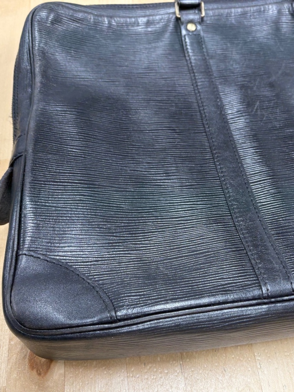 Vintage 1980’s Louis Vuitton Briefcase Epi Leather Black - Picture 15 of 15